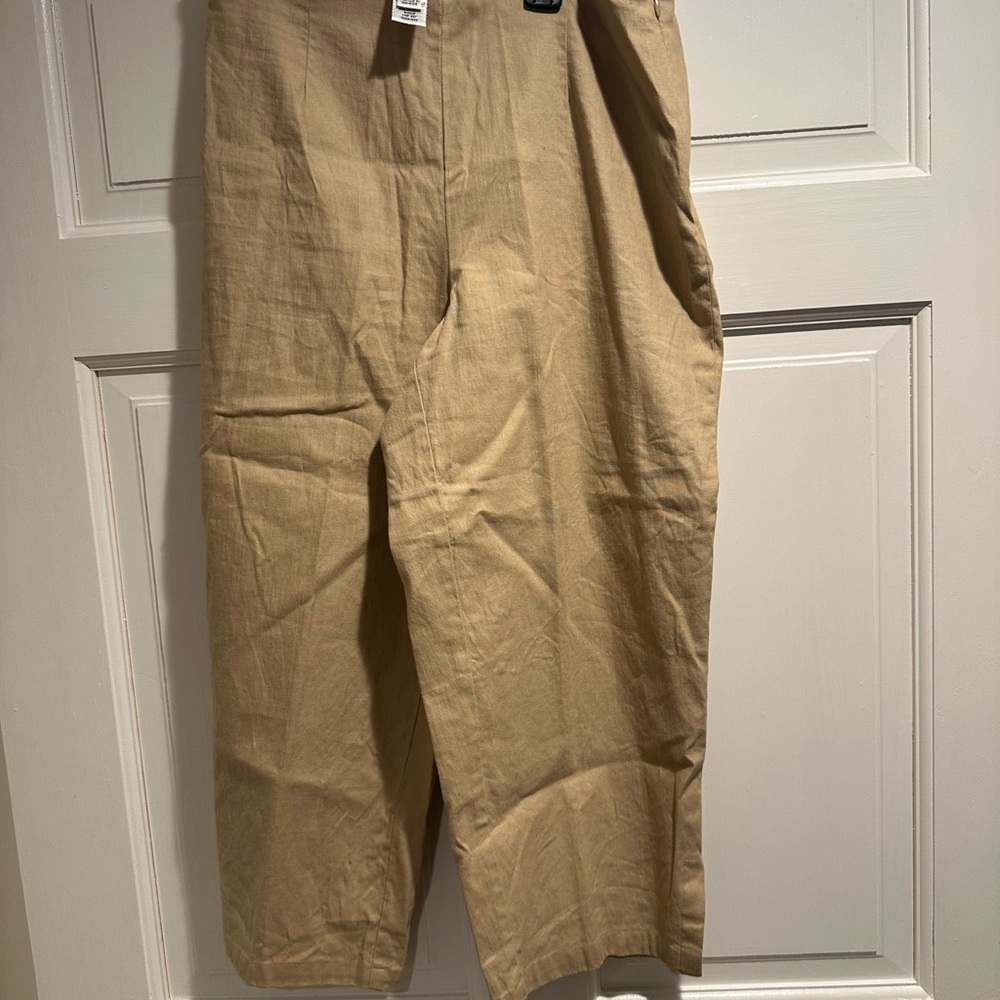Talbots Women's Tan Capris